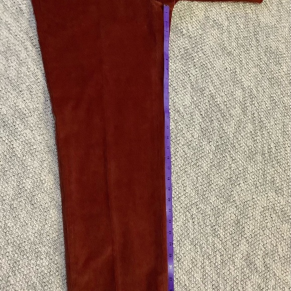 Brooks Brothers Clark Corduroy
Pants size 35/30 - Picture 5 of 7